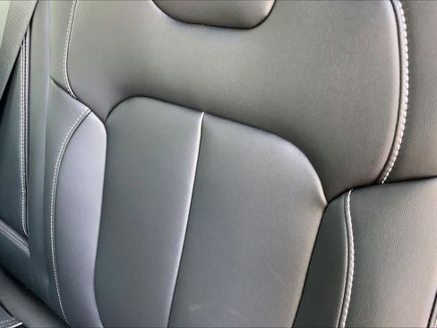 New 2026 Jeep Grand Cherokee Limited image 18