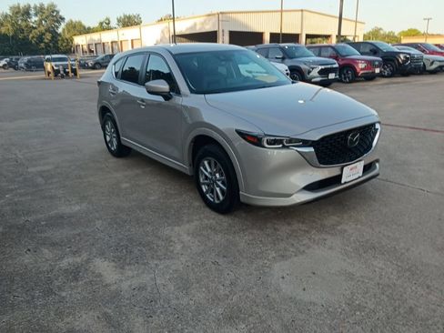Used 2025 MAZDA CX-5 AWD 2.5 S w/ Preferred Package image 6