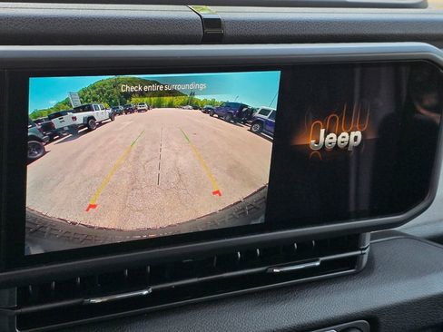 Used 2025 Jeep Wrangler Unlimited Sport S 4xe AWD/4WD image 9