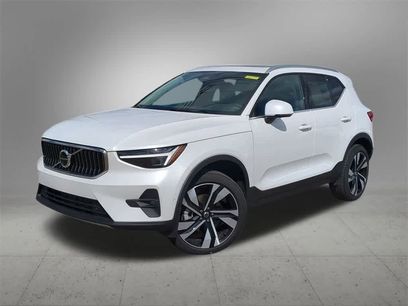 New 2025 Volvo XC40 B5 Plus w/ Protection Package Premier