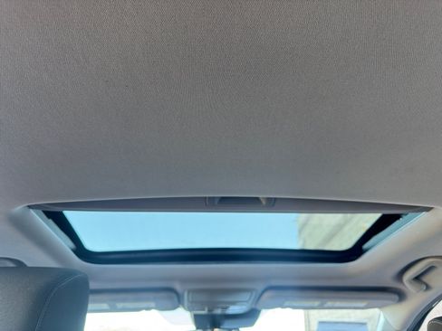 Used 2019 Honda CR-V EX image 33