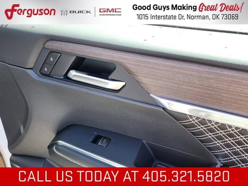New 2026 GMC Acadia Denali w/ Super Cruise Package FWD image 42