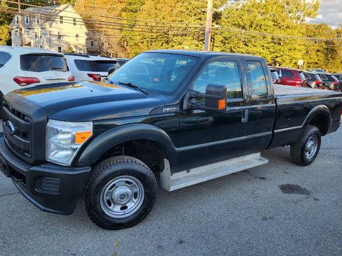 Used 2015 Ford F250 XL w/ Power Equipment Group image 2