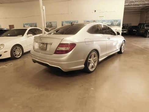 Used 2014 Mercedes-Benz C 250 C 250 Coupe 2D image 2