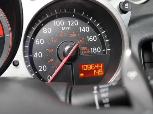 Used 2009 Nissan 370Z Coupe w/ Sport Pkg RWD image 20