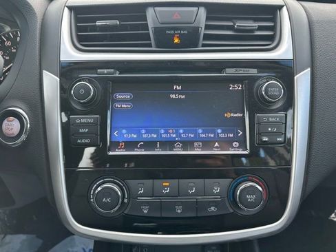 Used 2018 Nissan Altima 2.5 SR w/ SR Special Edition image 25