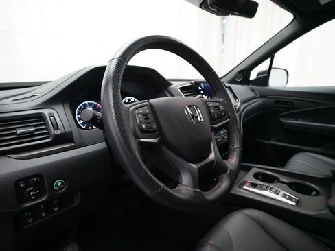 Certified 2025 Honda Ridgeline TrailSport image 8