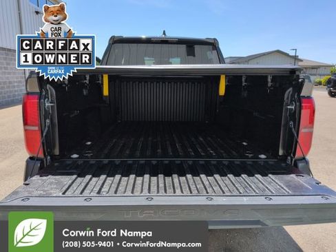 Used 2025 Toyota Tacoma TRD Off-Road AWD/4WD image 26