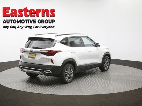 Used 2021 Kia Seltos S AWD/4WD image 39