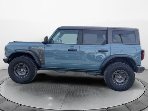 Used 2023 Ford Bronco Everglades image 2