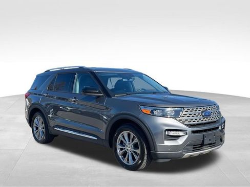 Used 2023 Ford Explorer Limited image 3