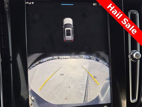 Used 2024 Volvo XC40 B5 Core image 15