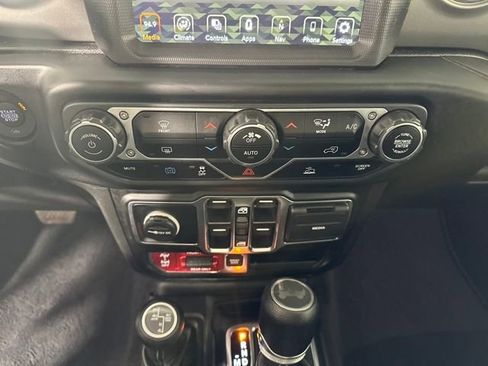 Used 2023 Jeep Wrangler Unlimited Rubicon 4xe image 23