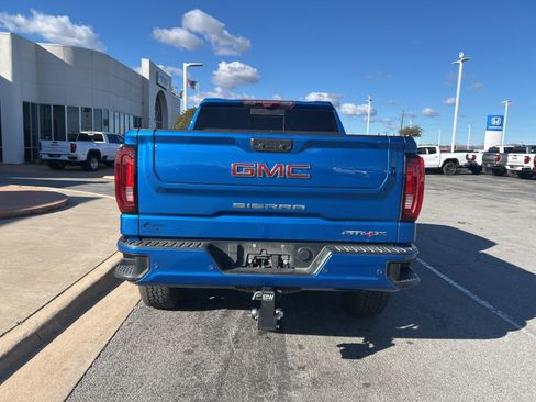 Used 2022 GMC Sierra 1500 AT4X image 6