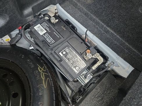 Used 2015 Dodge Challenger SXT w/ Sound Group image 80