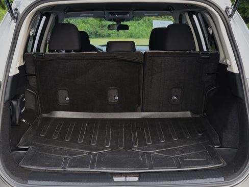 Used 2023 Nissan Rogue SV image 13