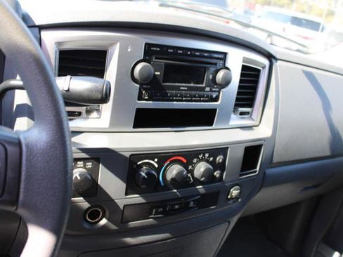 Used 2009 Dodge Ram 2500 Truck SLT image 19
