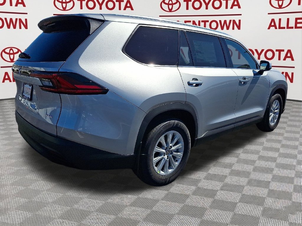 New 2026 Toyota Grand Highlander XLE FWD image 4