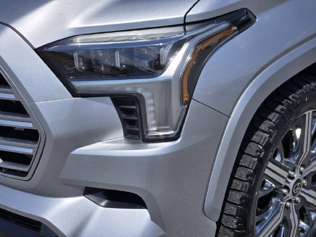 Used 2023 Toyota Sequoia Capstone AWD/4WD image 8