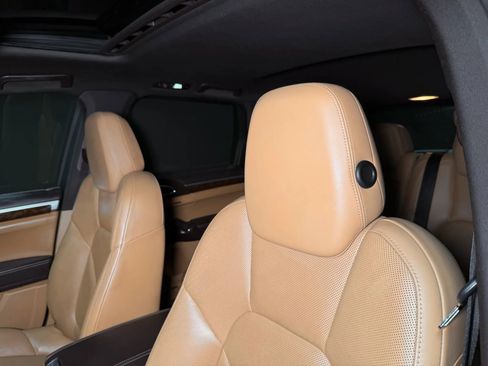 Used 2014 Porsche Cayenne AWD/4WD image 39