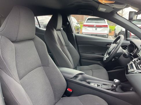 Used 2018 Toyota C-HR XLE image 23