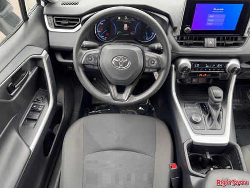 Certified 2025 Toyota RAV4 LE image 16