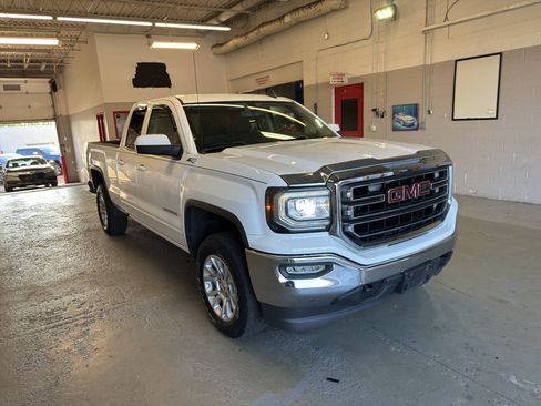 Used 2016 GMC Sierra 1500 SLE w/ SLE Value Package AWD/4WD image 1