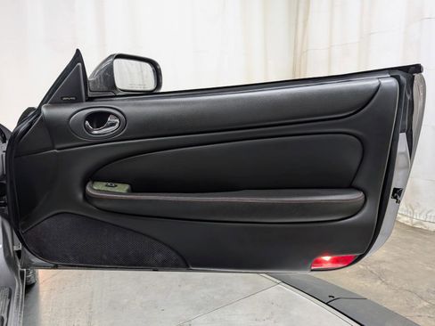 Used 2001 Jaguar XKR Convertible image 26