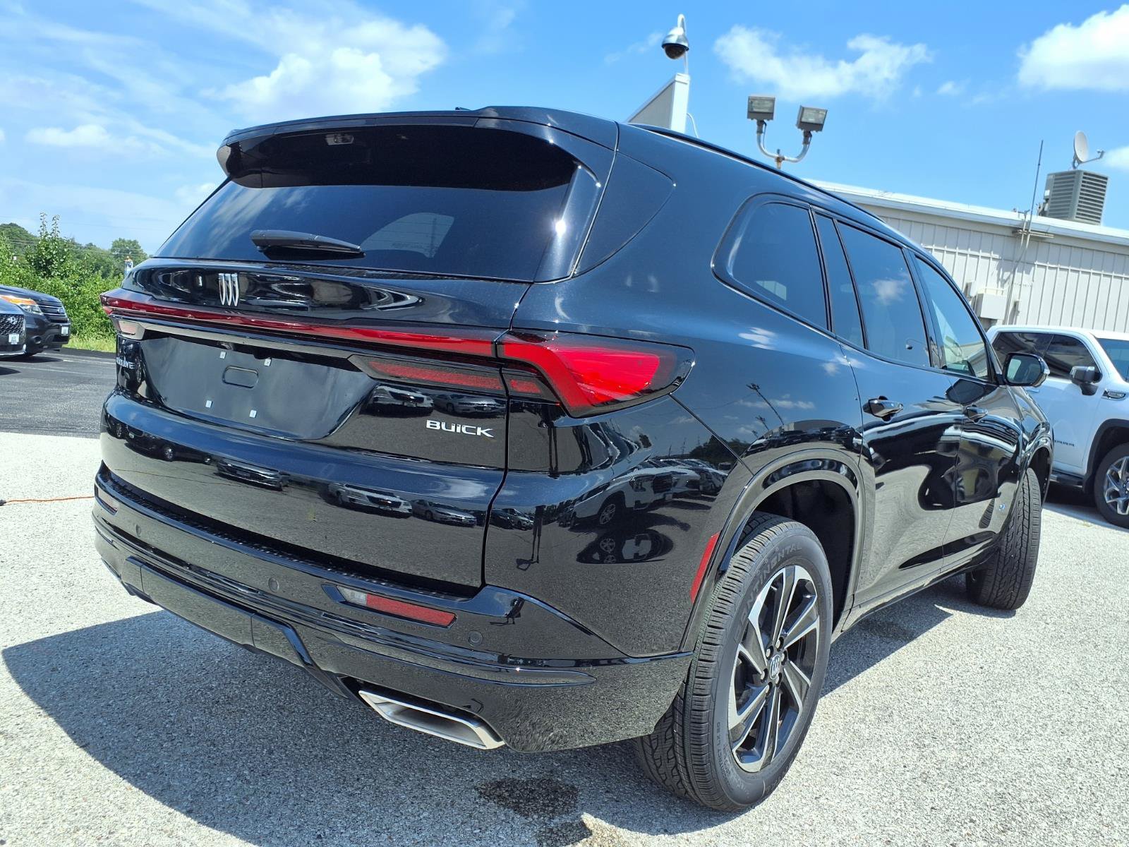 New 2027 Buick Enclave Sport Touring w/ Power Package FWD image 23