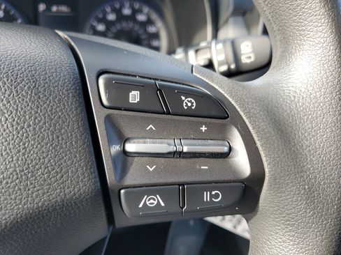 Used 2023 Hyundai Kona SE w/ Cargo Package image 21