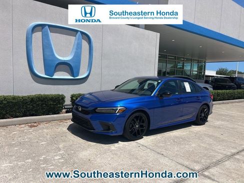 Used 2023 Honda Civic Sport image 1