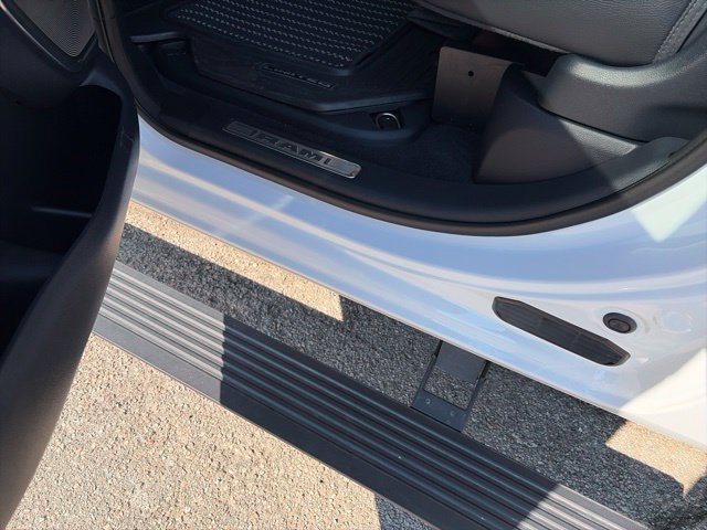 Used 2022 RAM 1500 Limited AWD/4WD image 21