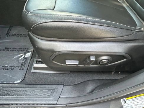 Used 2024 Jeep Grand Cherokee L Limited RWD image 18