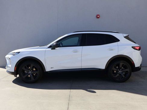 Used 2025 Buick Envision Sport Touring image 2