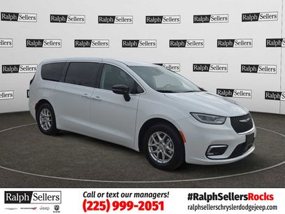 Used 2024 Chrysler Pacifica Touring-L