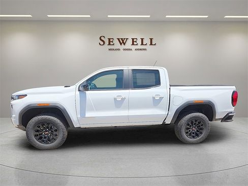 New 2026 GMC Canyon Elevation w/ Convenience Package image 2