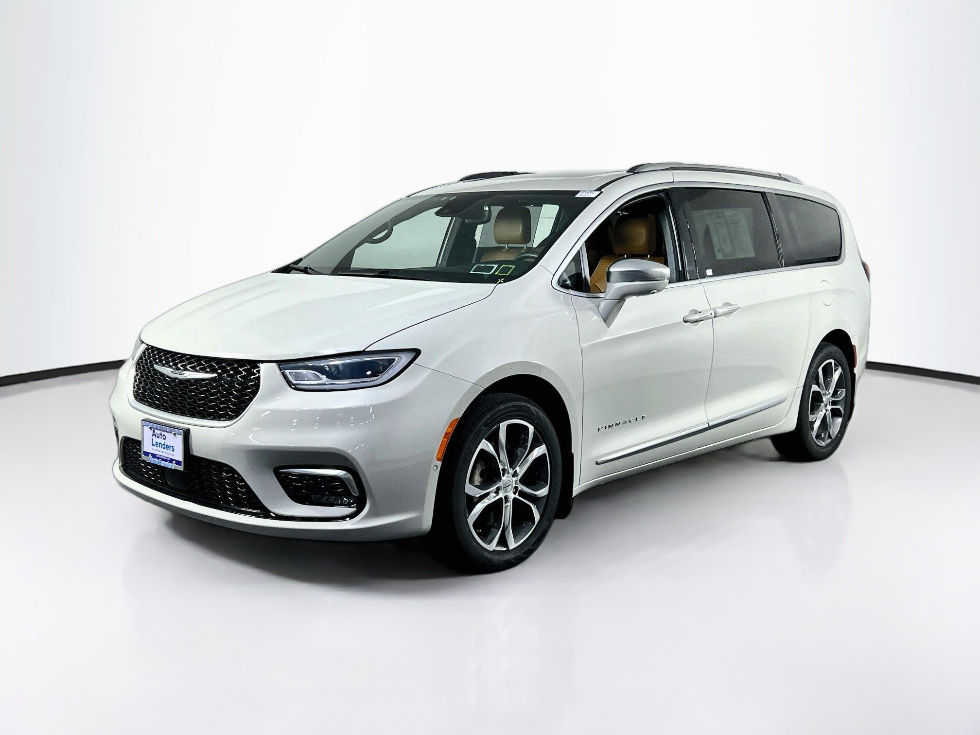 Used 2021 Chrysler Pacifica Pinnacle AWD/4WD image 1