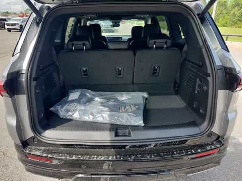 New 2026 Buick Enclave Sport Touring w/ Power Package FWD image 9