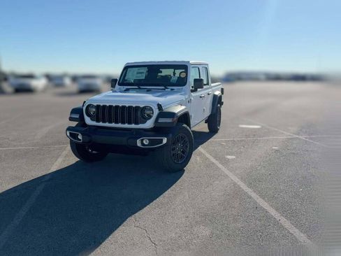 New 2026 Jeep Gladiator Sport image 3