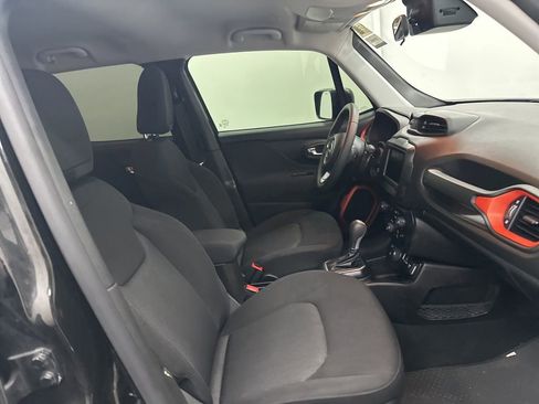 Used 2021 Jeep Renegade Sport image 27