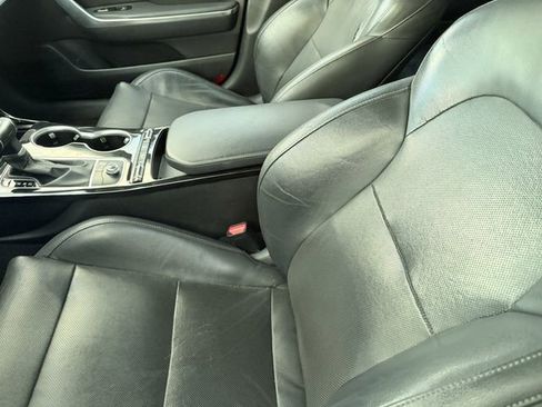 Used 2019 Kia Stinger RWD image 5