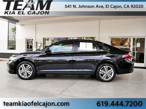 Used 2024 Volkswagen Jetta SE image 6