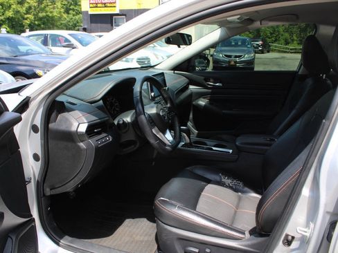 Used 2020 Nissan Altima 2.5 SR FWD image 22