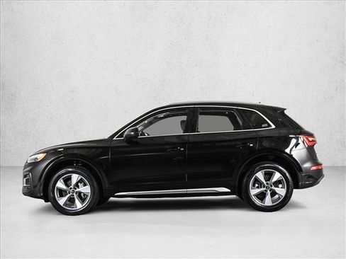 Certified 2024 Audi Q5 Premium AWD/4WD image 9