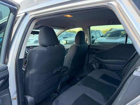 Used 2021 Subaru Outback AWD/4WD image 8