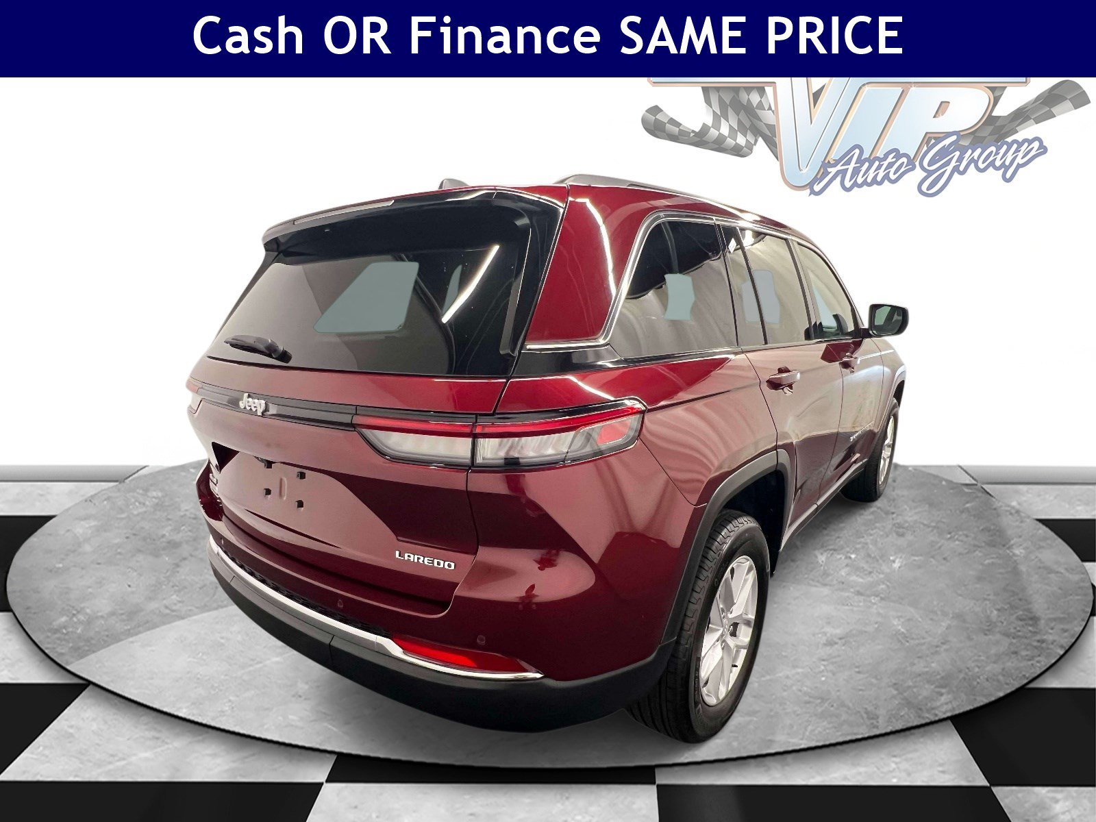 Certified 2025 Jeep Grand Cherokee Laredo X w/ Luxury Tech Group I AWD/4WD image 7