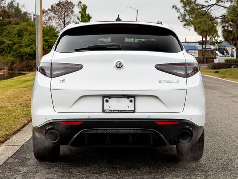 Used 2024 Alfa Romeo Stelvio Veloce image 4