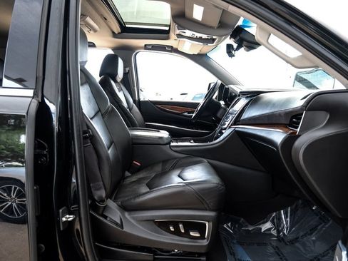 Used 2019 Cadillac Escalade Premium Luxury w/ LPO, Radiant Package RWD image 34