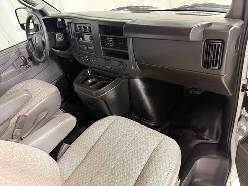 Used 2024 GMC Savana 2500 w/ Driver Convenience Package RWD image 34