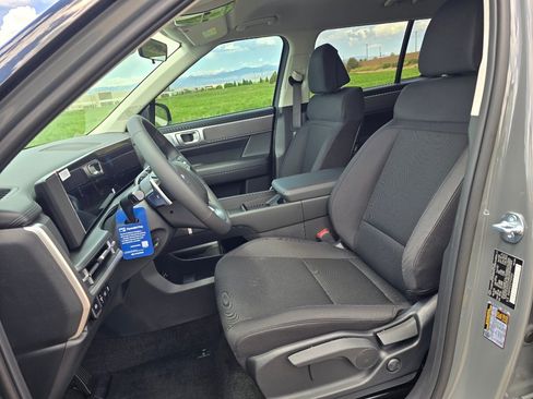 New 2026 Hyundai Santa Fe SE AWD/4WD image 12